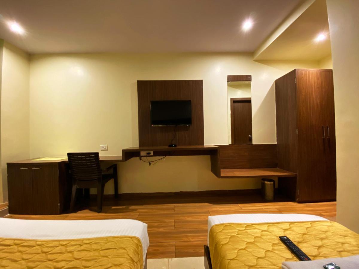 Hotel Pearl'S Bkc Inn- Near Trade Centre, Visa Consulate Mumbai Exterior photo