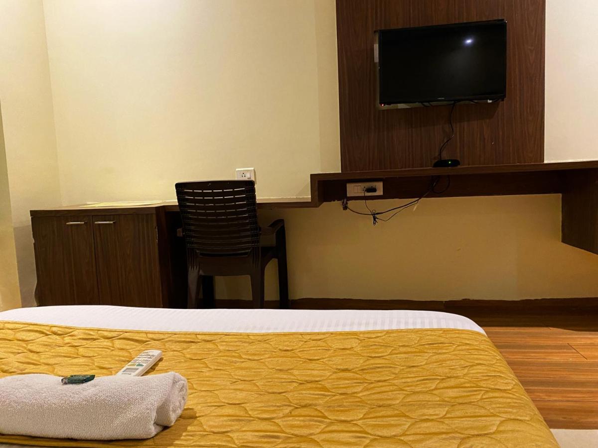 Hotel Pearl'S Bkc Inn- Near Trade Centre, Visa Consulate Mumbai Exterior photo